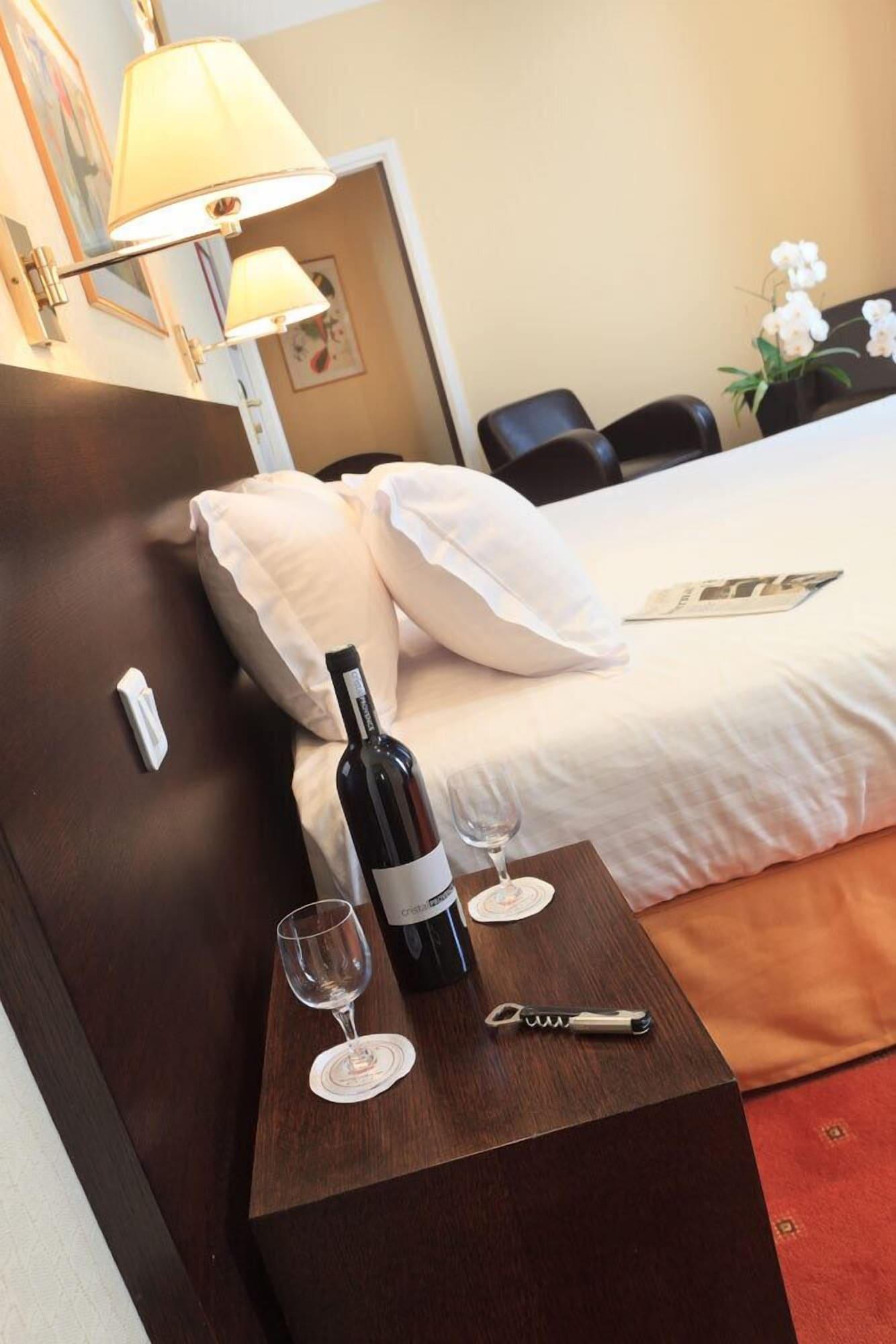 Hotel Gounod Fully Renovated Ница Екстериор снимка